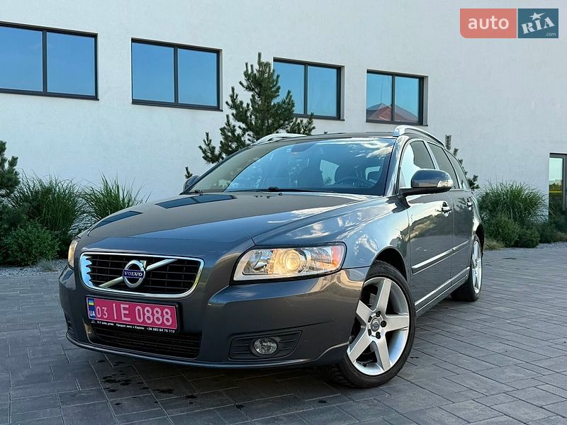 Volvo V50, фото з оголошення