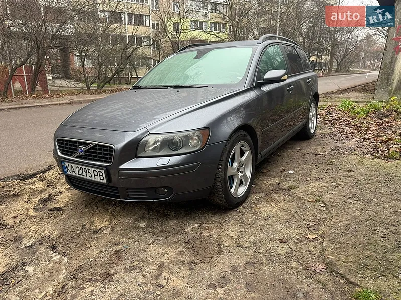 Volvo V50
