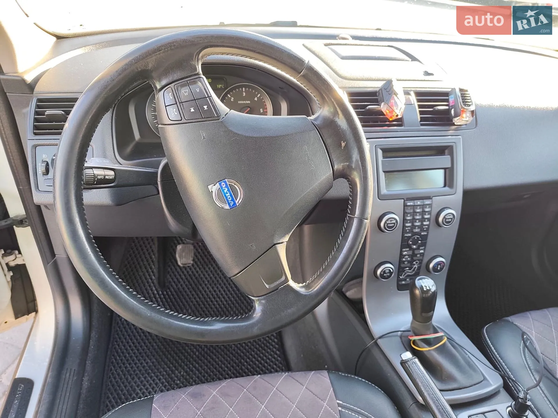 2010 Volvo V50 - мініатюра 5