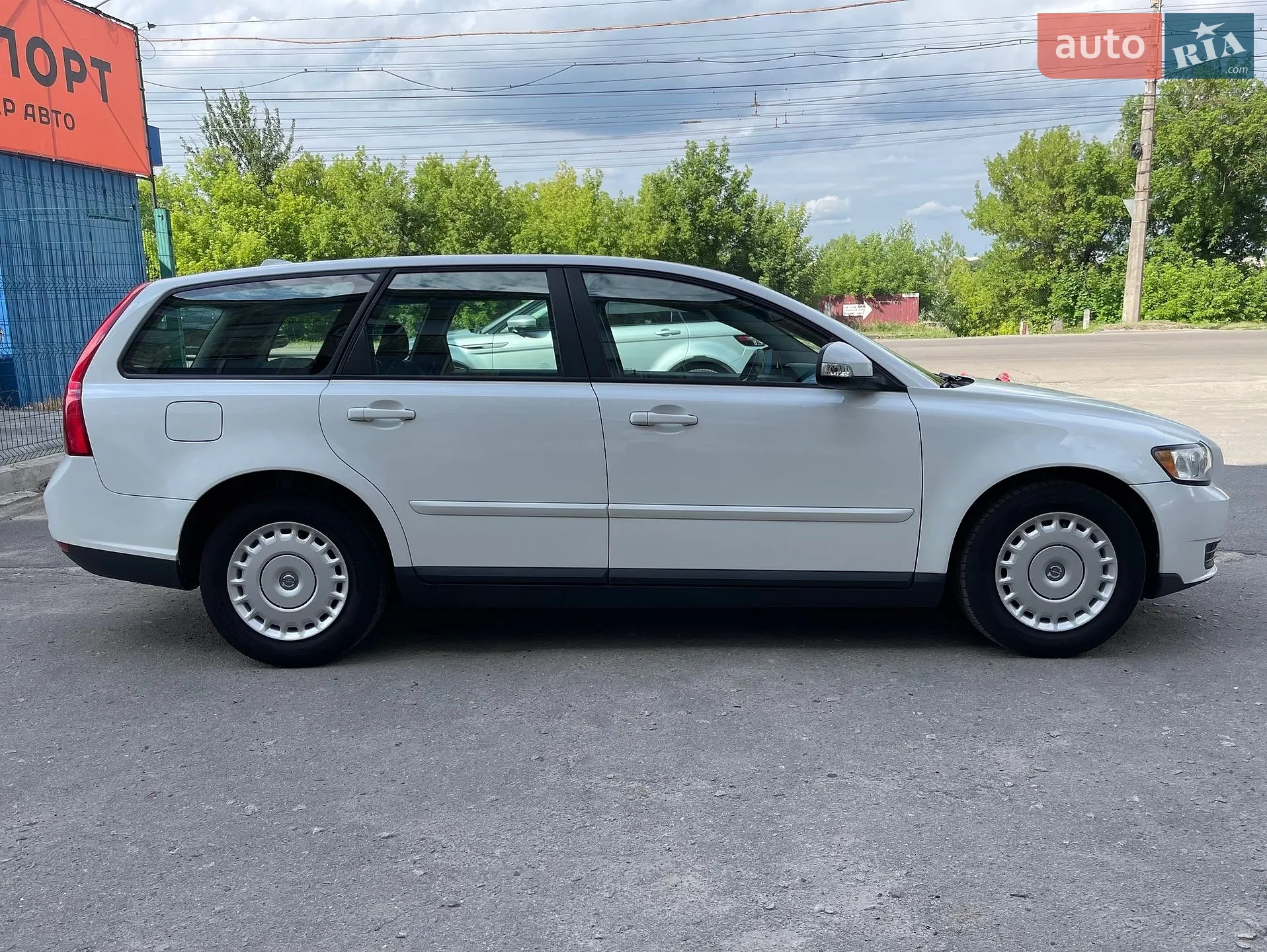 2010 Volvo V50 - мініатюра 2