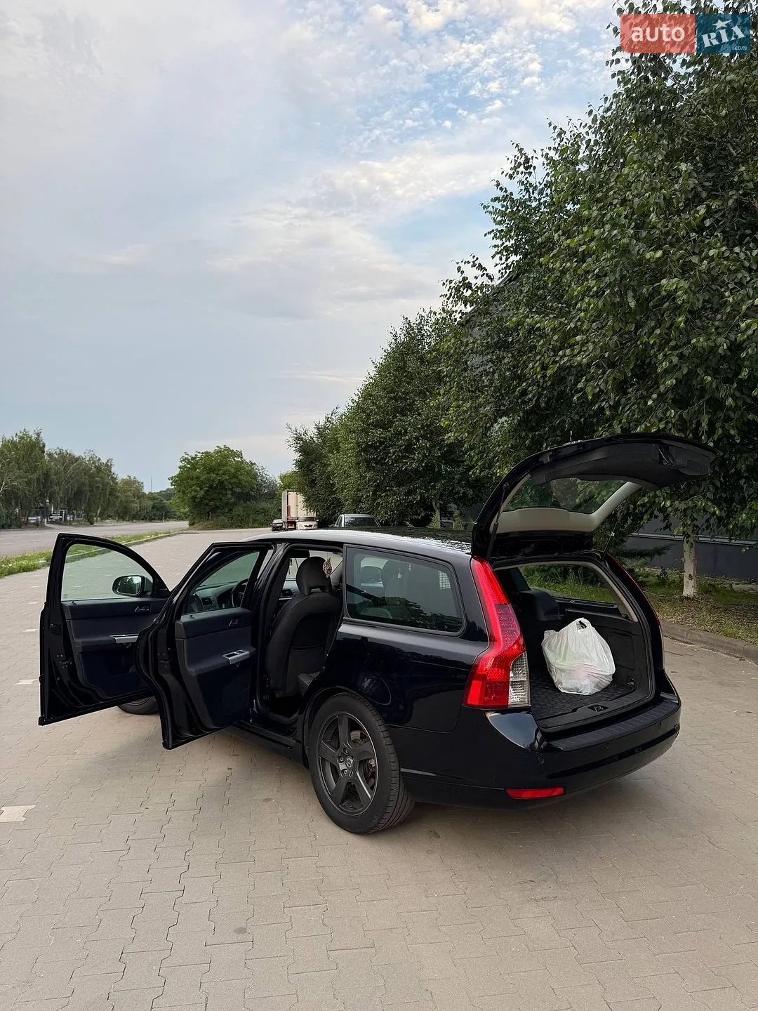 2010 Volvo V50 - мініатюра 16