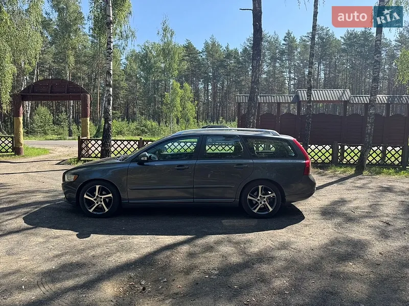 Volvo V50