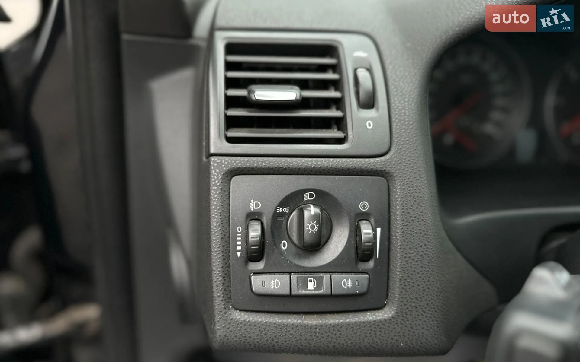 2010 Volvo V50 - мініатюра 12