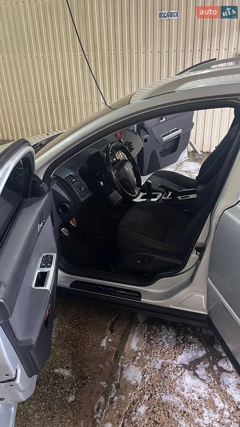2010 Volvo V50 - мініатюра 7