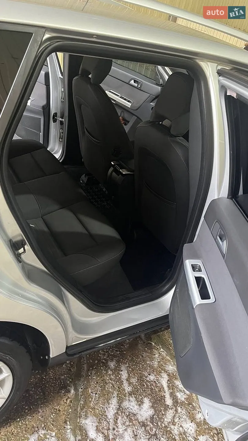 2010 Volvo V50 - мініатюра 11