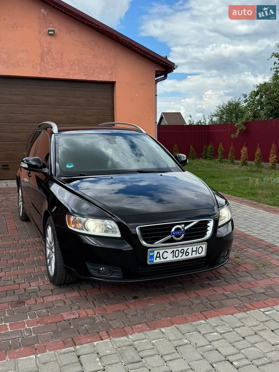 2010 Volvo V50 - мініатюра 2