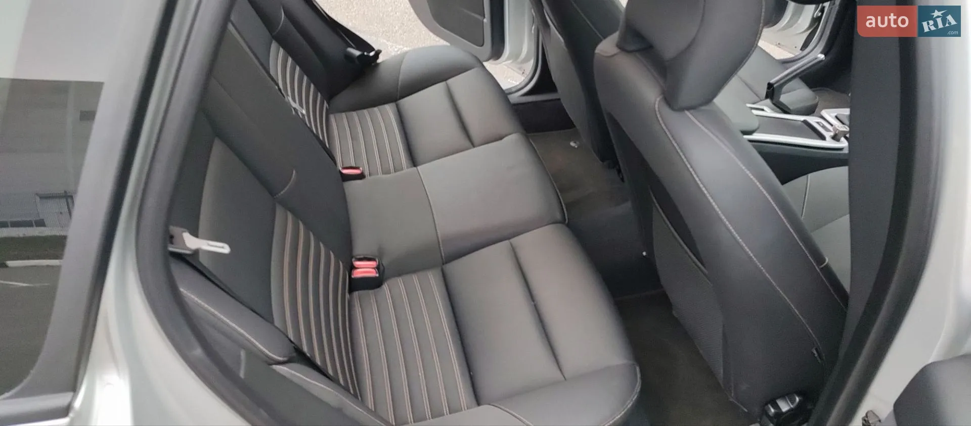 2011 Volvo V50 - мініатюра 12