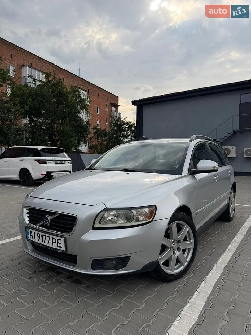 2010 Volvo V50 - фото 1