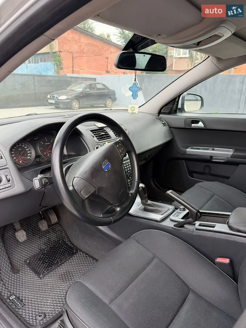 2010 Volvo V50 - мініатюра 13