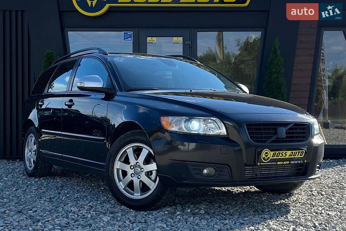 2010 Volvo V50 - фото 1