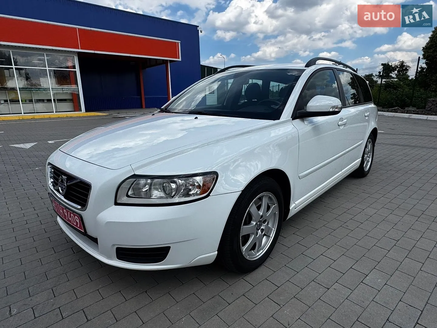 2011 Volvo V50 - мініатюра 2