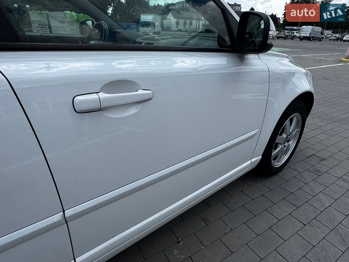 2011 Volvo V50 - мініатюра 13