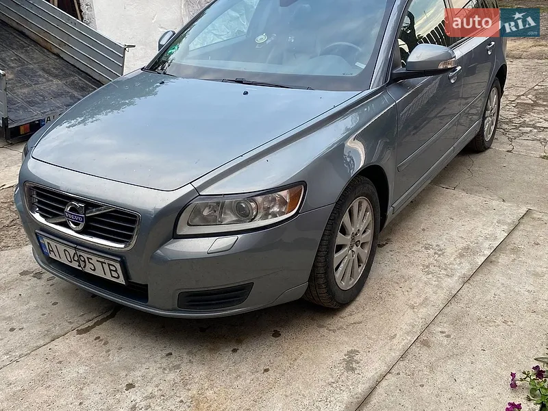 Volvo V50