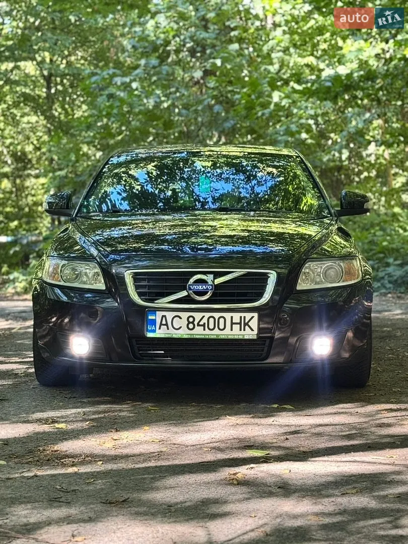 2011 Volvo V50 - фото 1