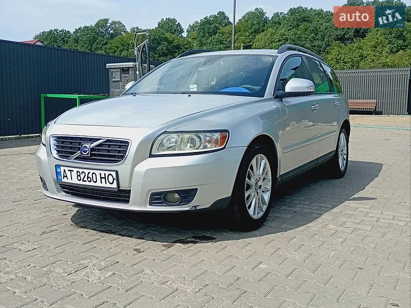 Volvo V50