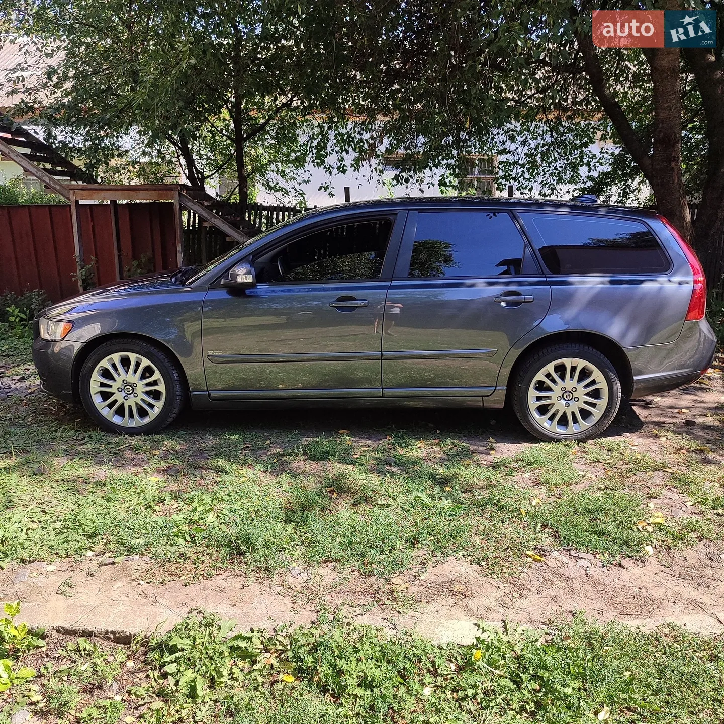 2010 Volvo V50 - фото 1