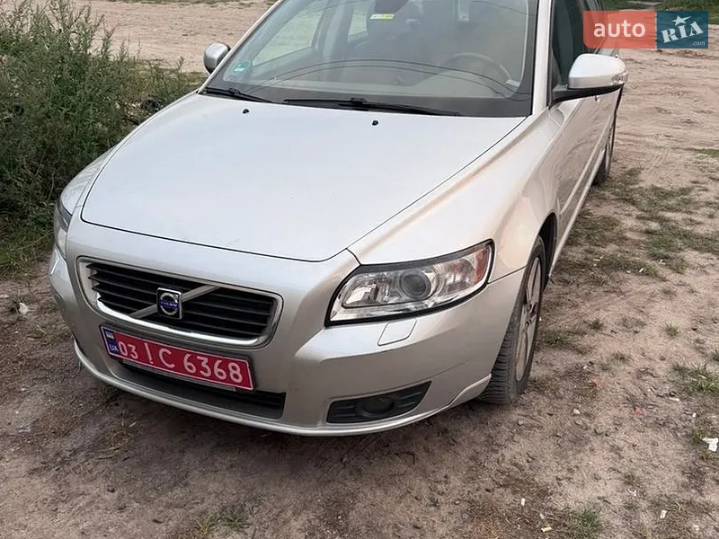 Volvo V50