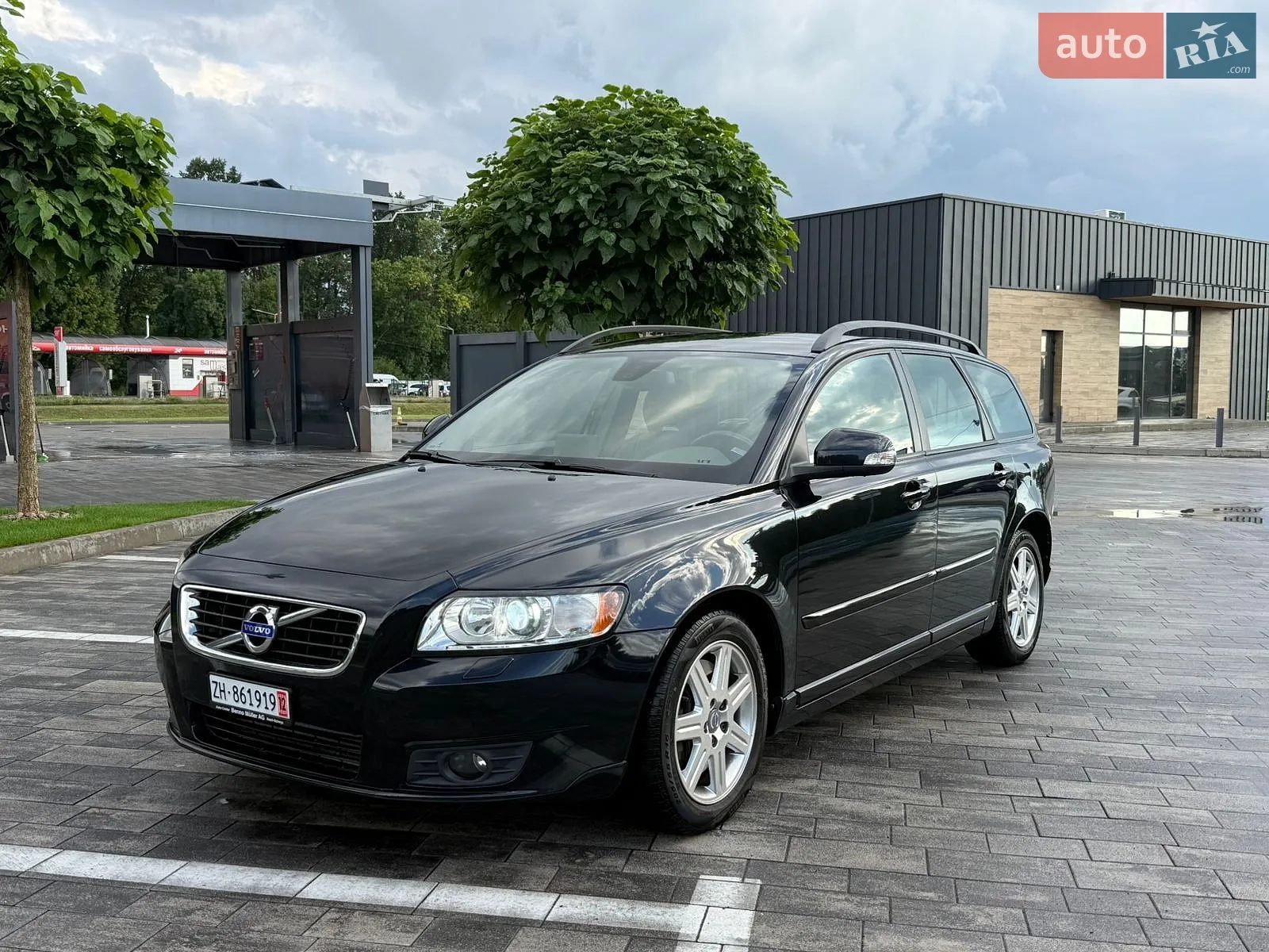 2011 Volvo V50 - мініатюра 2