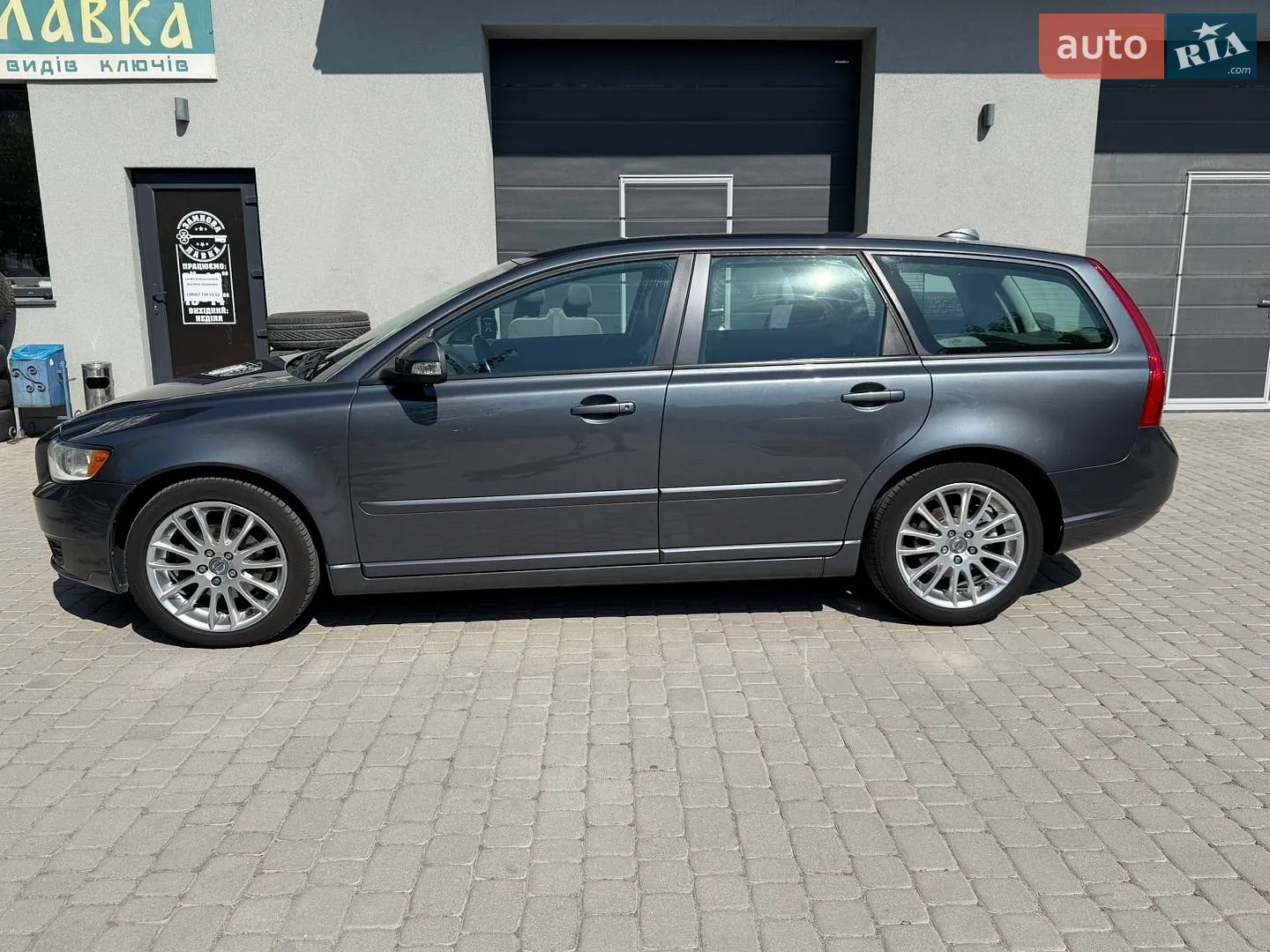2010 Volvo V50 - мініатюра 3