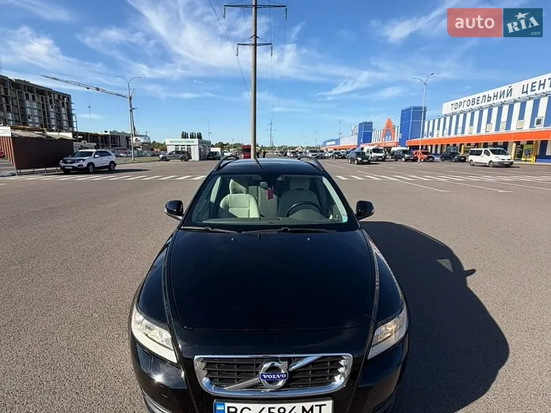 Volvo V50 2010