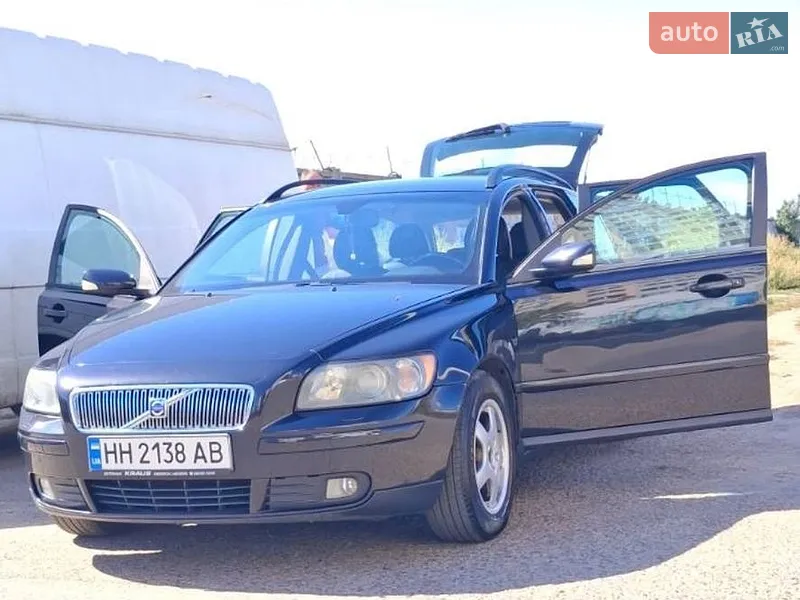 Volvo V50
