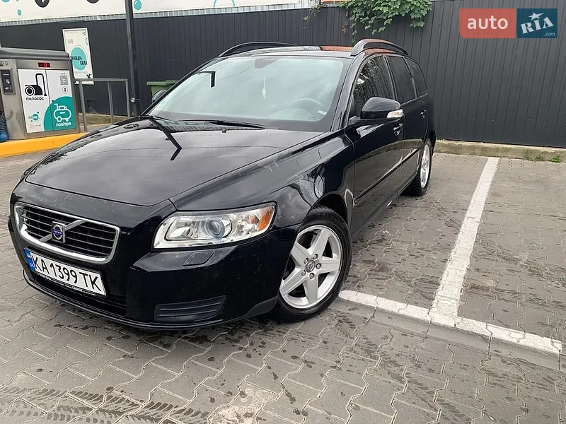 Volvo V50