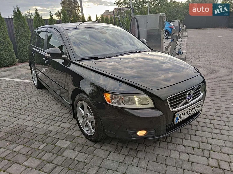 Volvo V50 2011