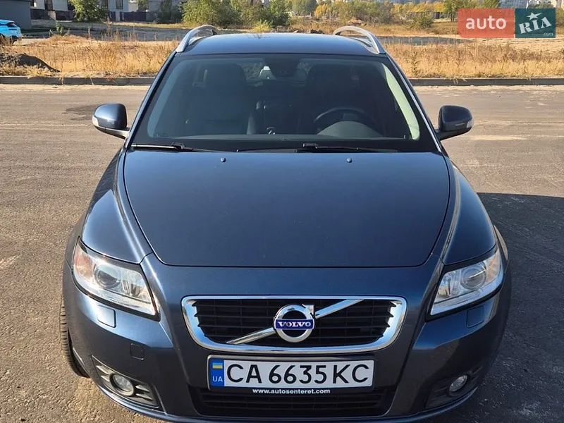 Volvo V50