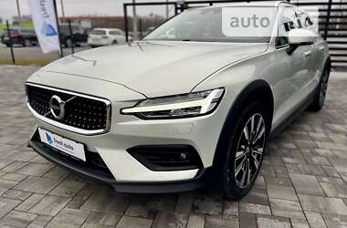 Универсал Volvo V60 Cross Country 2019 в Ровно