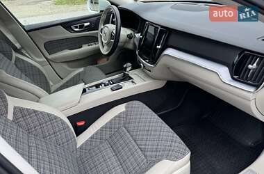 Универсал Volvo V60 Cross Country 2020 в 