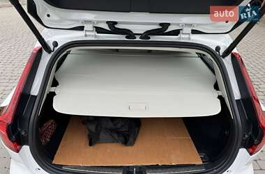 Универсал Volvo V60 Cross Country 2020 в 