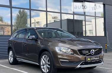 Универсал Volvo V60 Cross Country 2018 в Киеве