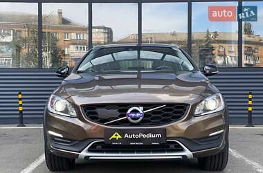 Универсал Volvo V60 Cross Country 2018 в Киеве