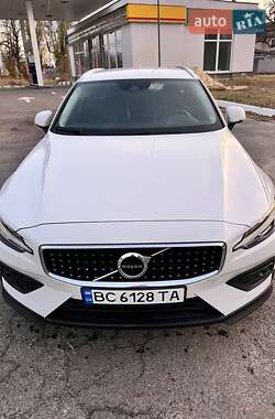 Универсал Volvo V60 Cross Country 2019 в Харькове