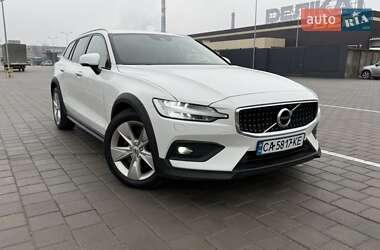 Универсал Volvo V60 Cross Country 2020 в Черкассах