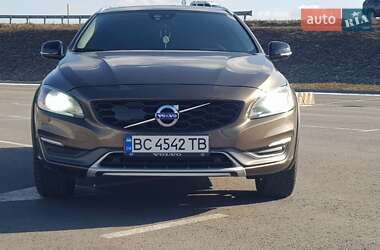 Универсал Volvo V60 Cross Country 2015 в Городке