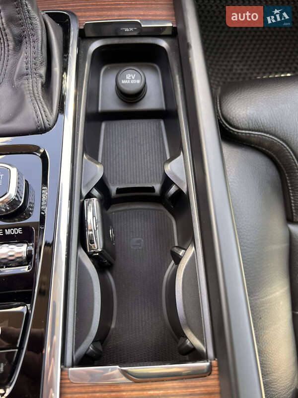 Универсал Volvo V60 Cross Country 2019 в Киеве фото 34 Универсал Volvo V60 Cross Country 2019 в Киеве