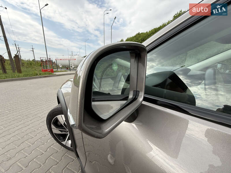 Универсал Volvo V60 Cross Country 2019 в Виннице