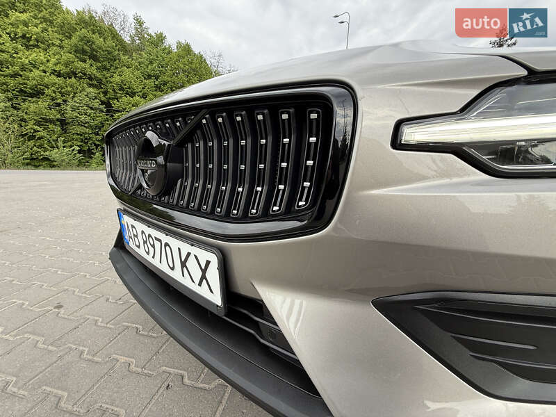 Универсал Volvo V60 Cross Country 2019 в Виннице