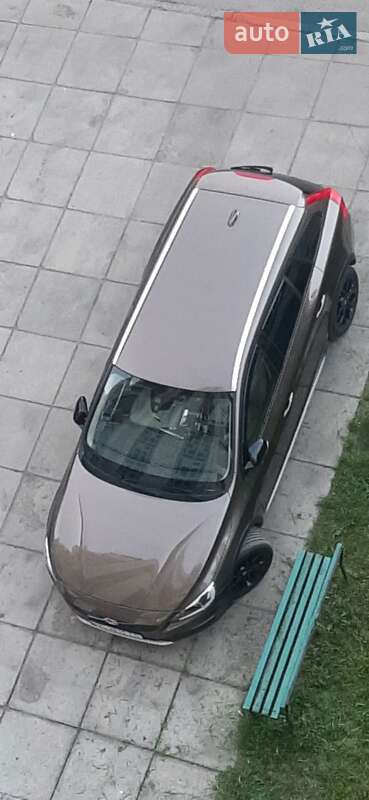 Універсал Volvo V60 Cross Country 2017 в Шептицькому фото 9 Універсал Volvo V60 Cross Country 2017 в Шептицькому