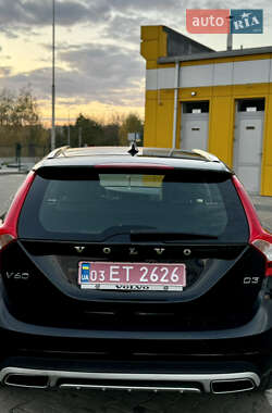 Универсал Volvo V60 Cross Country 2017 в 