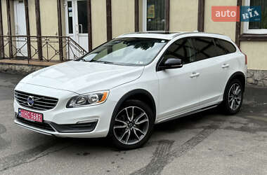 Универсал Volvo V60 Cross Country 2016 в Киеве