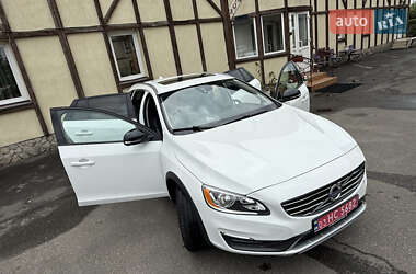 Универсал Volvo V60 Cross Country 2016 в 