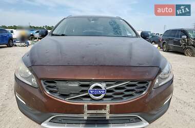 Универсал Volvo V60 Cross Country 2018 в 