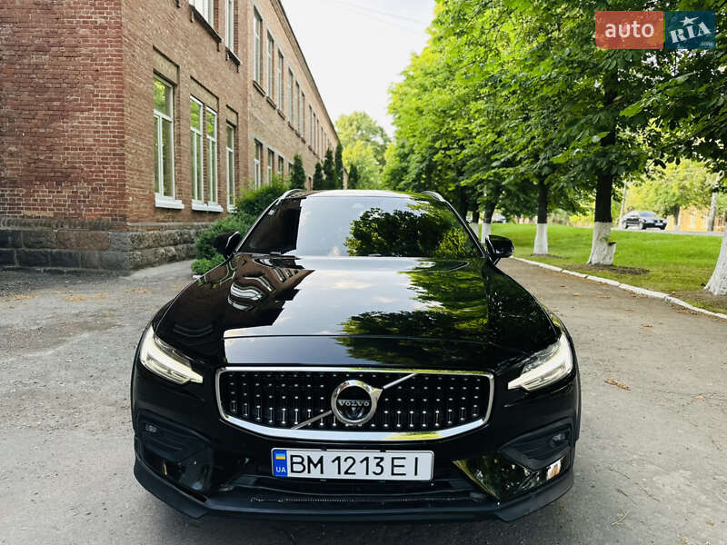 Універсал Volvo V60 Cross Country 2019 в Ромнах