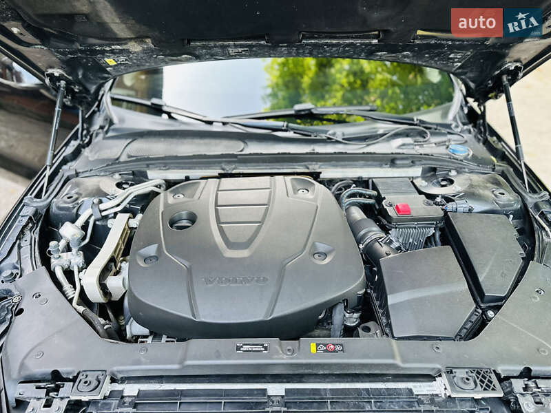 Універсал Volvo V60 Cross Country 2019 в Ромнах