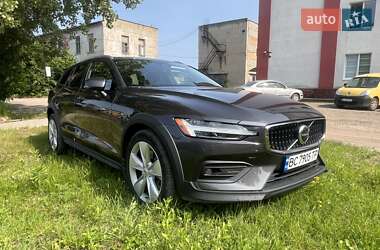 Универсал Volvo V60 Cross Country 2022 в Львове
