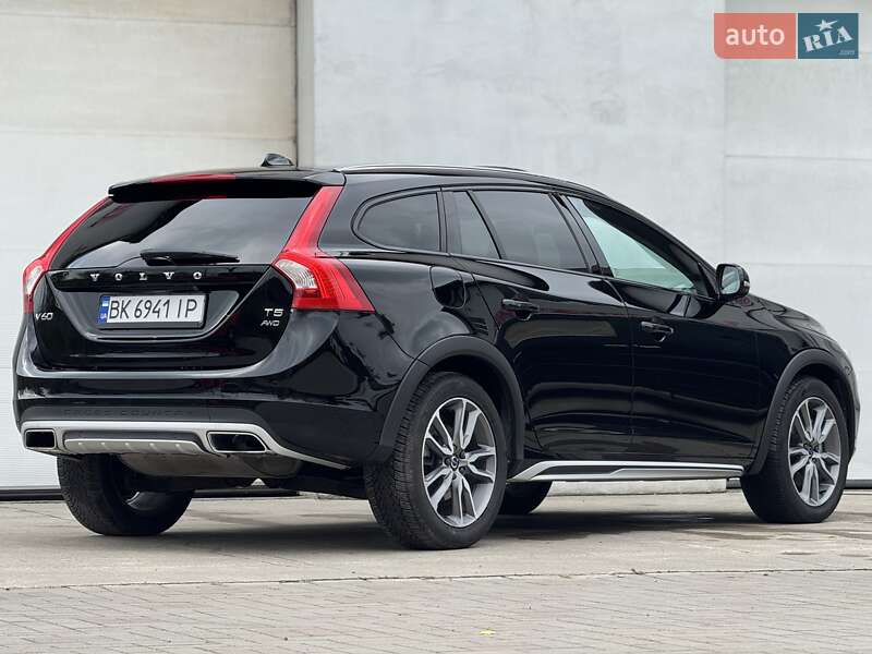 Универсал Volvo V60 Cross Country 2018 в Сарнах фото 7 Универсал Volvo V60 Cross Country 2018 в Сарнах