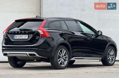 Універсал Volvo V60 Cross Country 2018 в 