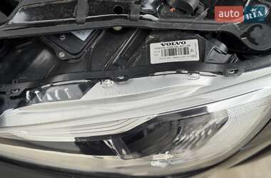 Універсал Volvo V60 Cross Country 2018 в 